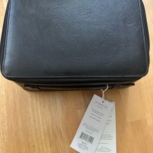 Béis  - The Cosmetic Case - NWT